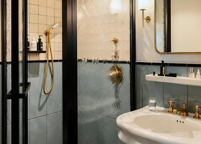 The Hoxton, Hotell 4*