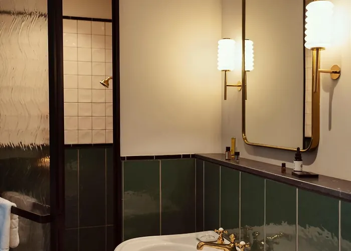 The Hoxton, Hotel 4*