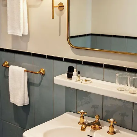 Szálloda The Hoxton, 4*