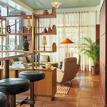 The Hoxton, Hotel