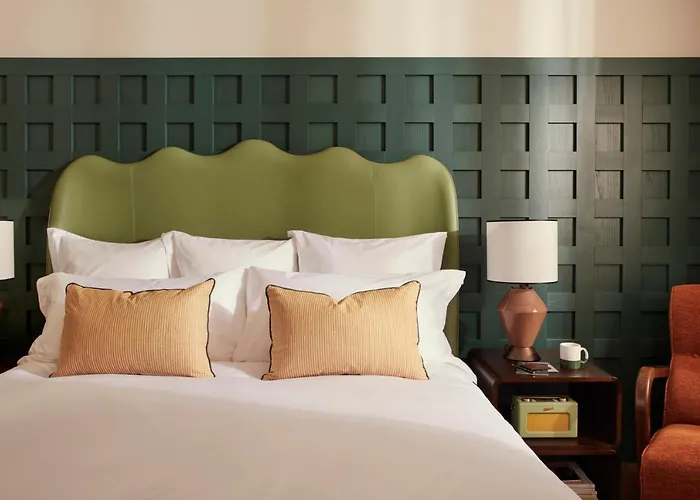 The Hoxton, Hotel 4*