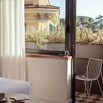 The Hoxton, 4*