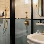 The Hoxton, Hotel 4*