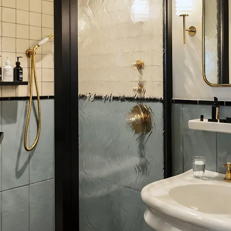 The Hoxton, Rom